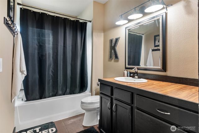 120 Gold Creek Place, Chehalis, WA 98532