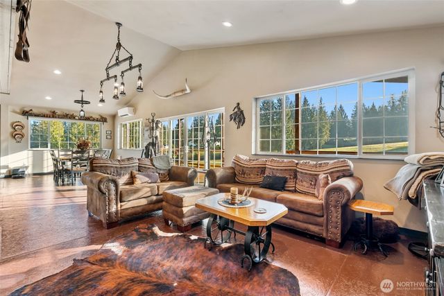 120 Gold Creek Place, Chehalis, WA 98532