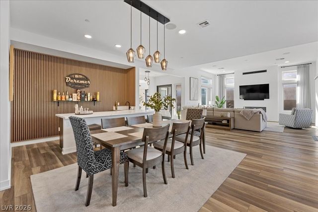 413 Highview Ridge Avenue, Las Vegas, NV 89138