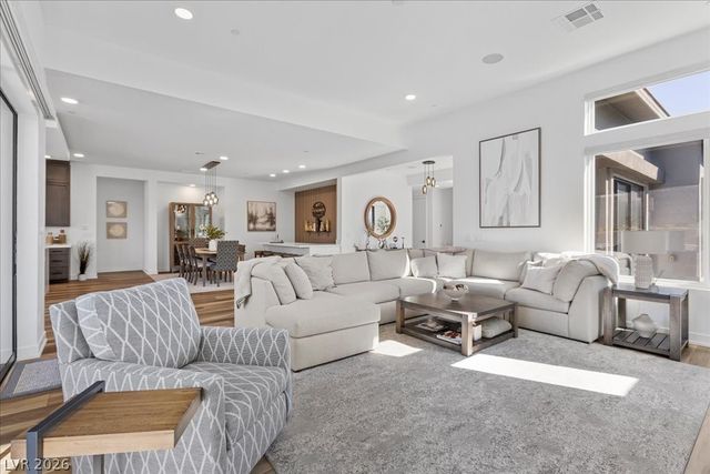 413 Highview Ridge Avenue, Las Vegas, NV 89138