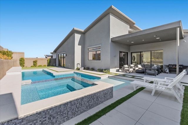 413 Highview Ridge Avenue, Las Vegas, NV 89138