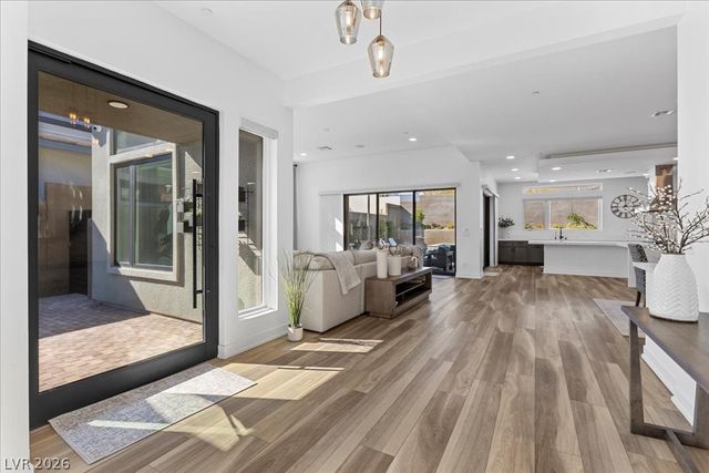 413 Highview Ridge Avenue, Las Vegas, NV 89138