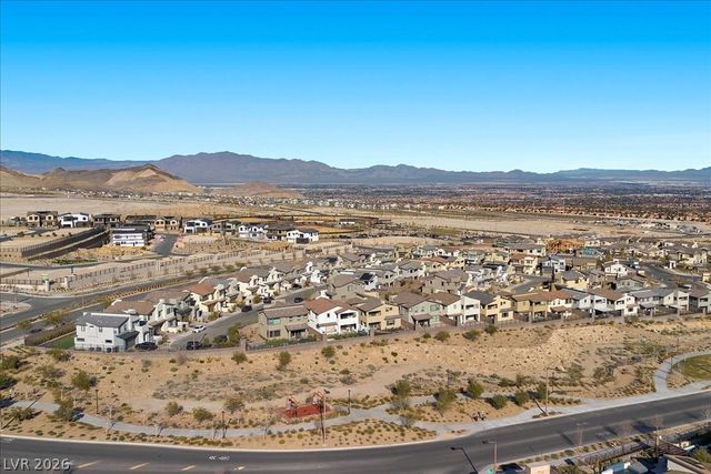 413 Highview Ridge Avenue, Las Vegas, NV 89138