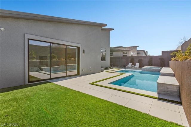 413 Highview Ridge Avenue, Las Vegas, NV 89138