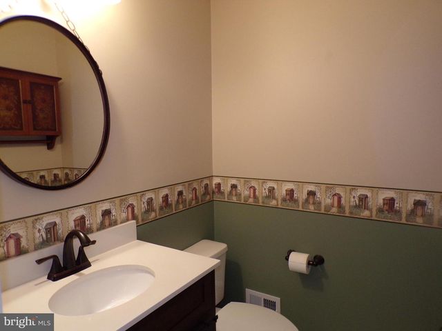 6624 THURLTON DR, Alexandria, VA 22315