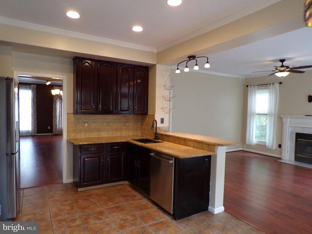 6624 THURLTON DR, Alexandria, VA 22315