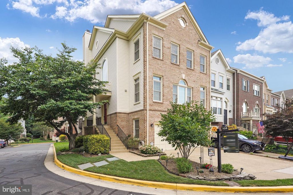6624 THURLTON DR, Alexandria, VA 22315