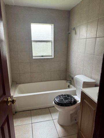 2221 NW 6th Court, Fort Lauderdale, FL 33311