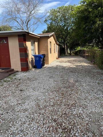 2221 NW 6th Court, Fort Lauderdale, FL 33311