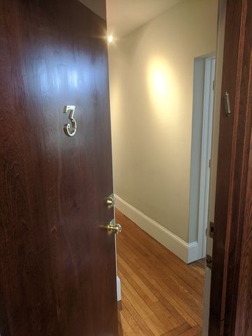 33 Westbourne Ter 3, Brookline, MA 02446