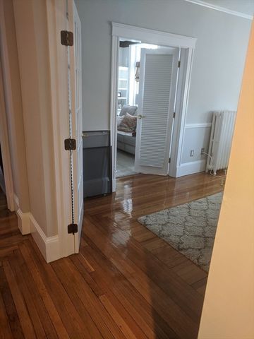 33 Westbourne Ter 3, Brookline, MA 02446