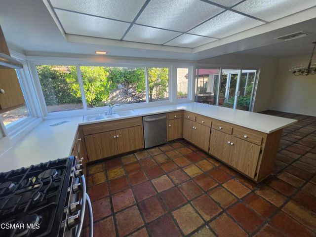 4511 Henley Court, Westlake Village, CA 91361