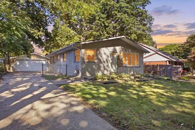 16165 Riverview Street, Detroit, MI 48219