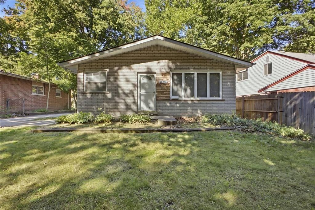 16165 Riverview Street, Detroit, MI 48219