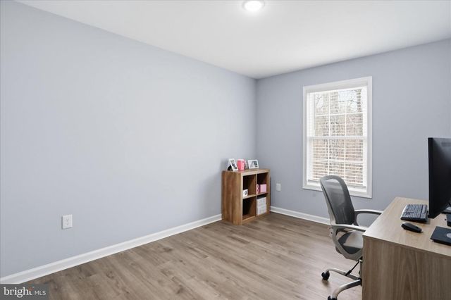 605 WESTERN LN, Front Royal, VA 22630