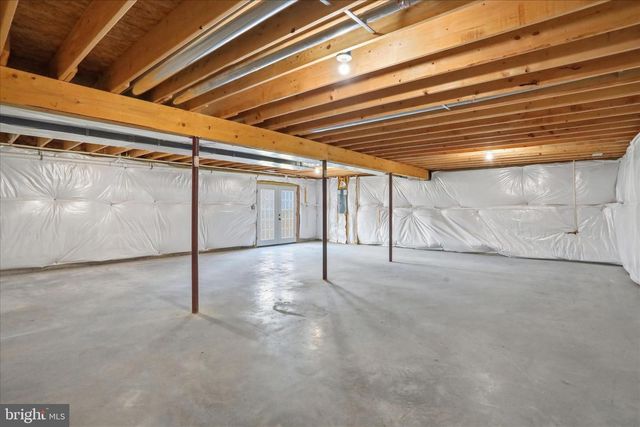 605 WESTERN LN, Front Royal, VA 22630