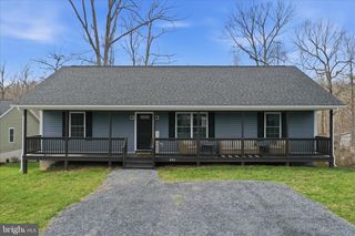 605 WESTERN LN, Front Royal, VA 22630