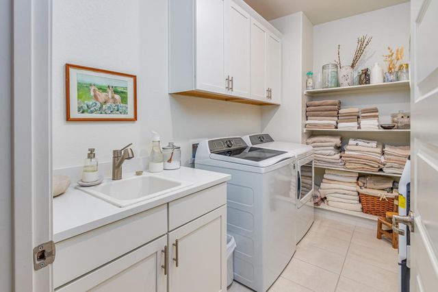 4658 Scenic Vista Dr, Folsom, CA 95630