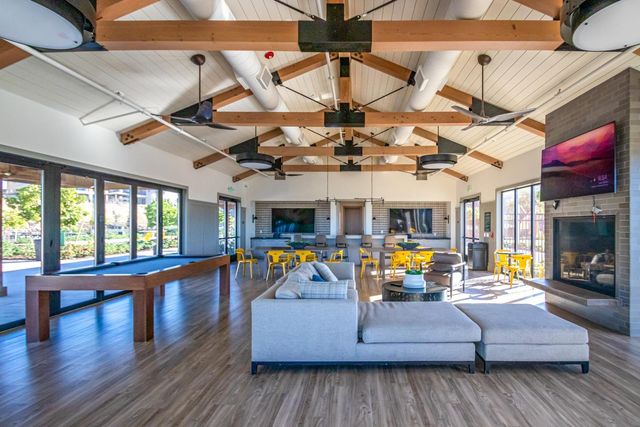 4658 Scenic Vista Dr, Folsom, CA 95630