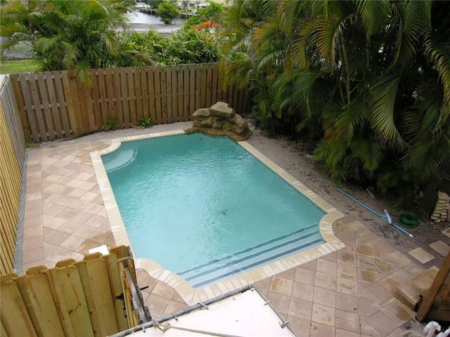 606 N Victoria Park Road N, Fort Lauderdale, FL 33304