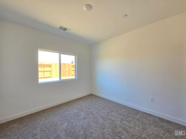 11916 Pendulum Drive, Bakersfield, CA 93306