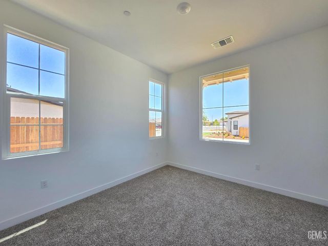 11916 Pendulum Drive, Bakersfield, CA 93306
