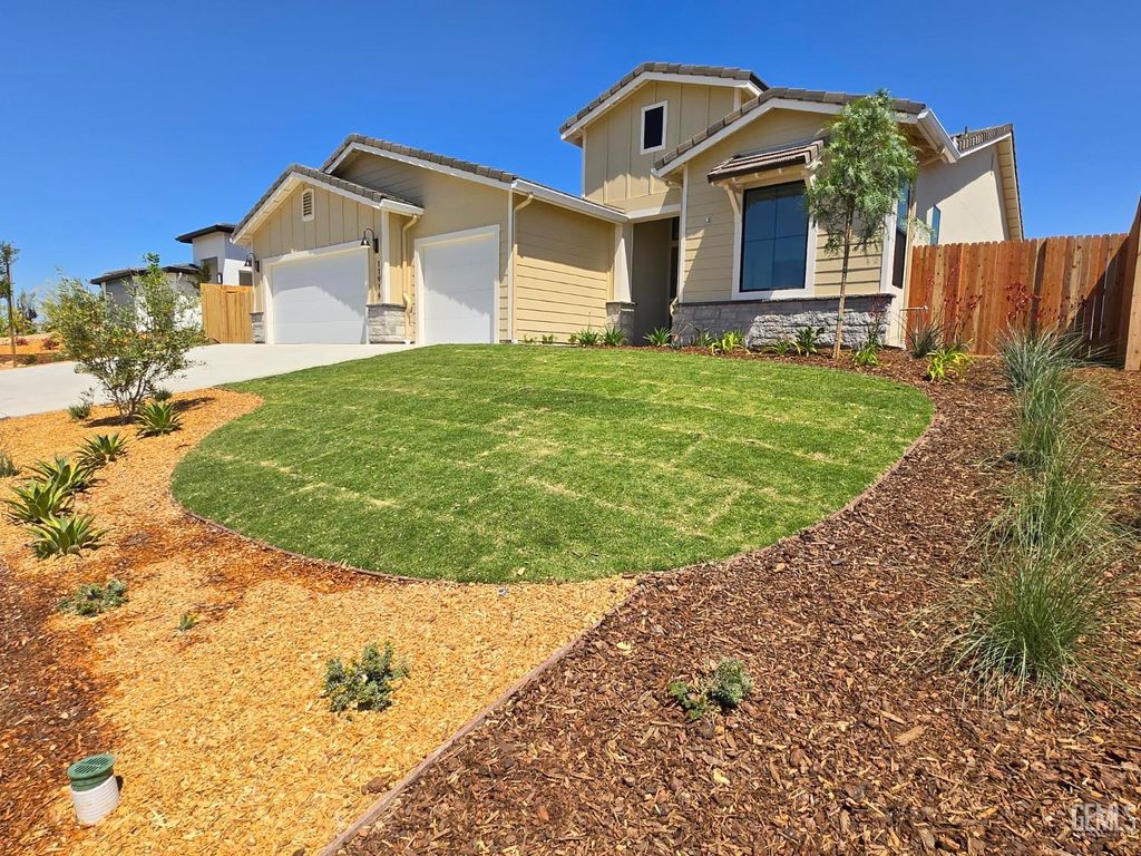 11916 Pendulum Drive, Bakersfield, CA 93306