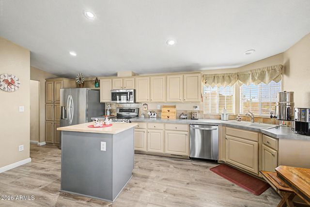2248 N Floyd Drive, Mesa, AZ 85215