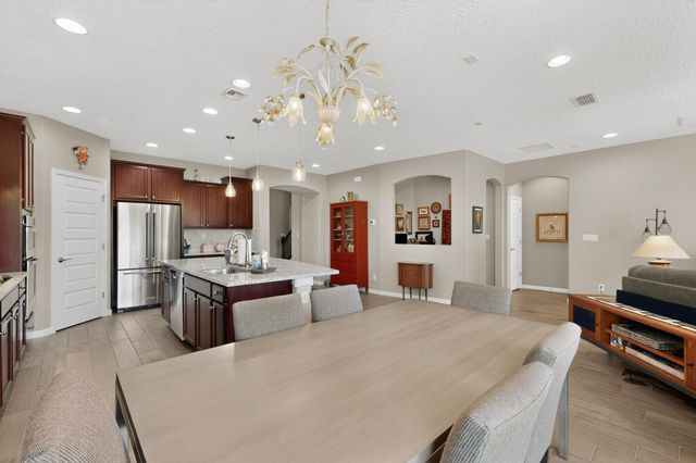 2808 Walsh Loop SE, Rio Rancho, NM 87124