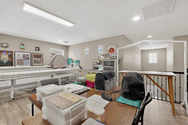 2808 Walsh Loop SE, Rio Rancho, NM 87124