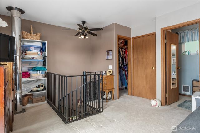621 E Herron Boulevard NW, Lakebay, WA 98349