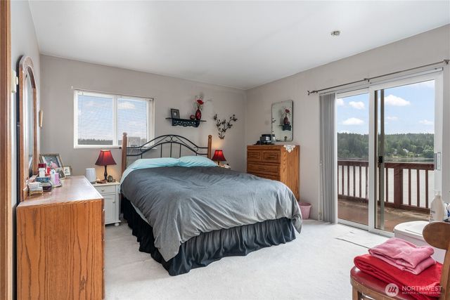 621 E Herron Boulevard NW, Lakebay, WA 98349
