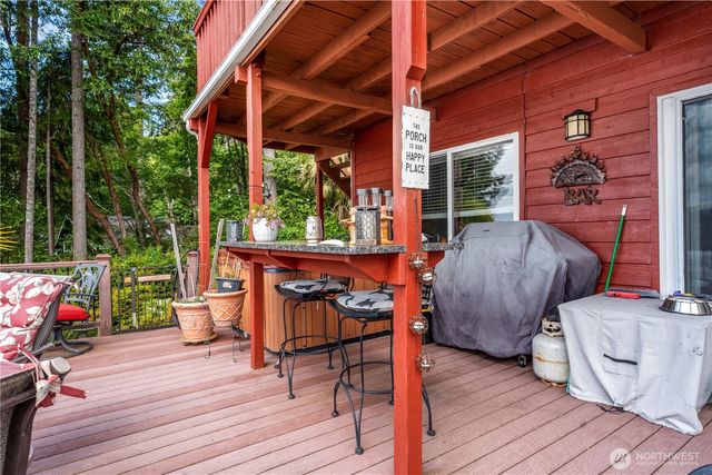 621 E Herron Boulevard NW, Lakebay, WA 98349