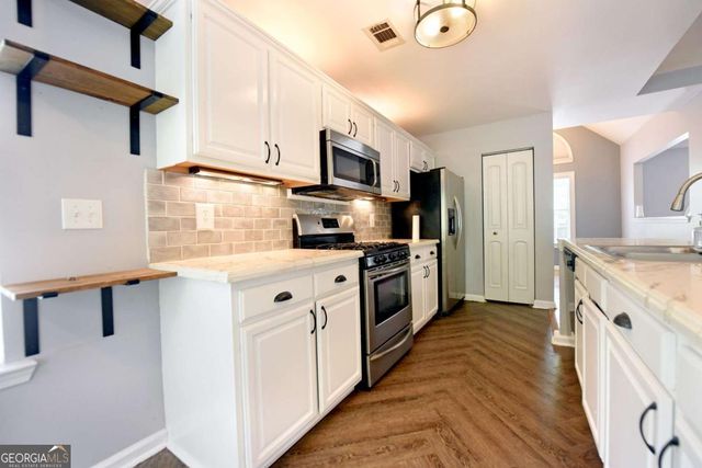 3434 English Oaks Drive 82, Kennesaw, GA 30144