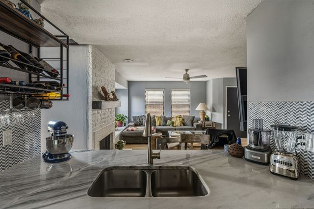 705 Via Miramonte, Mesquite, TX 75150