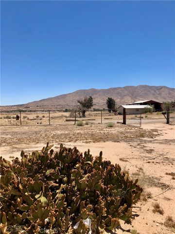 9022 Glendale Avenue, Hesperia, CA 92345