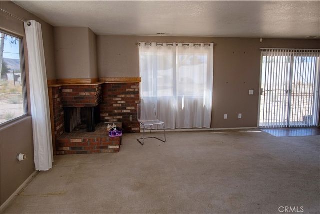 9022 Glendale Avenue, Hesperia, CA 92345