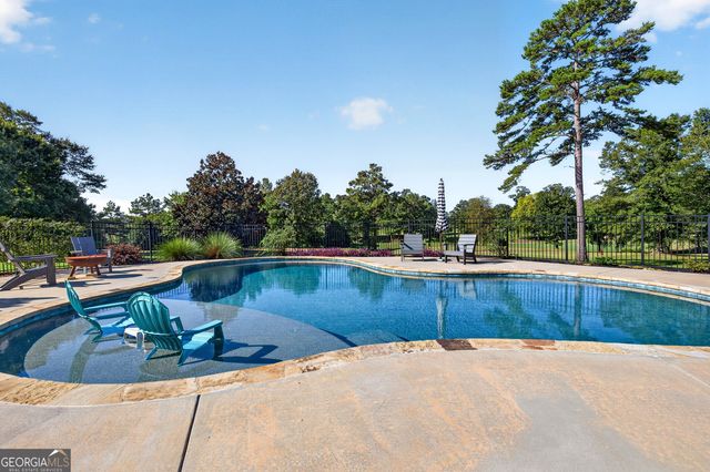 969 Palmetto Tyrone Road, Sharpsburg, GA 30277
