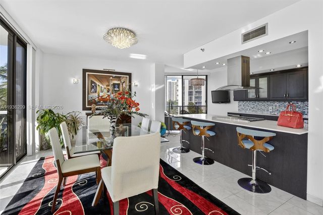 20281 E Country Club Dr 201, Aventura, FL 33180