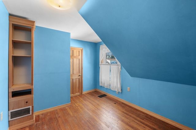 30 Fair Oaks Ave, Lynn, MA 01904