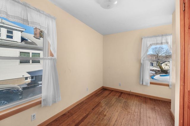 30 Fair Oaks Ave, Lynn, MA 01904