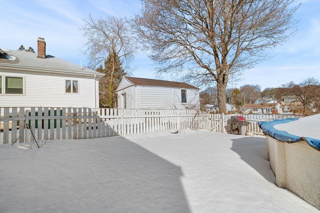 30 Fair Oaks Ave, Lynn, MA 01904