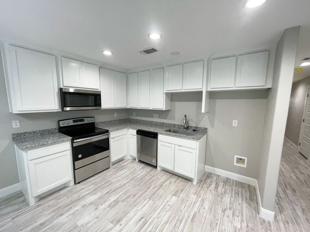 2622 S Fannin Avenue, Denison, TX 75020