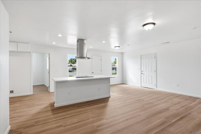 2020 Aspen St., Selma, CA 93662