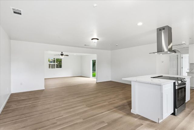 2020 Aspen St., Selma, CA 93662