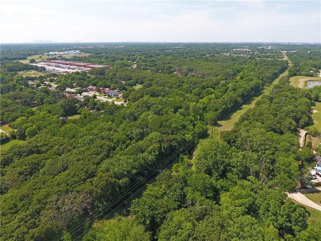 11517 Oak Tree Road, Balch Springs, TX 75180