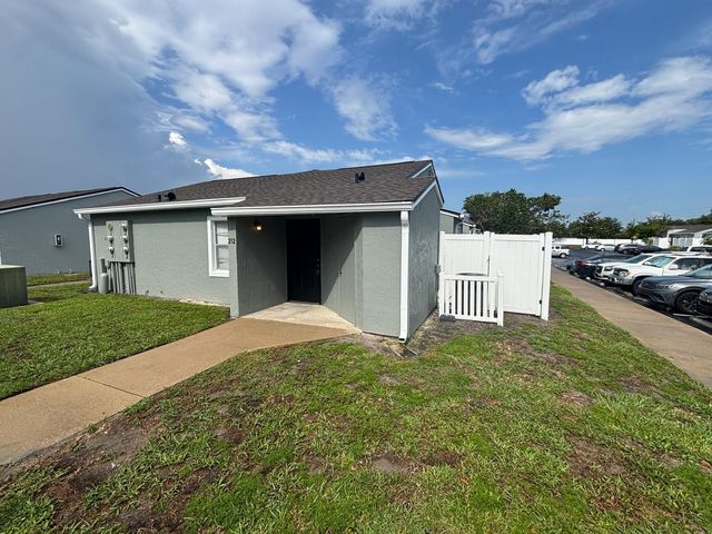 212 DORCHESTER SQUARE, Lake Mary, FL 32746