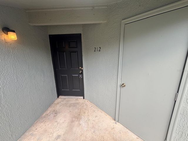 212 DORCHESTER SQUARE, Lake Mary, FL 32746