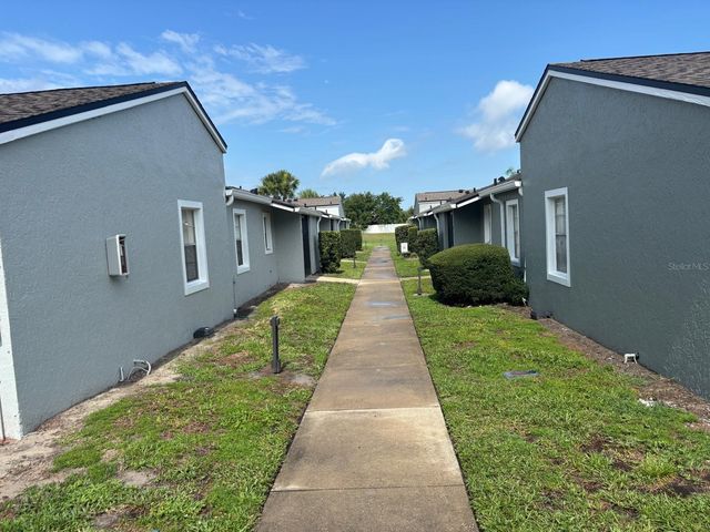 212 DORCHESTER SQUARE, Lake Mary, FL 32746