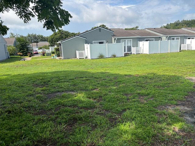 212 DORCHESTER SQUARE, Lake Mary, FL 32746